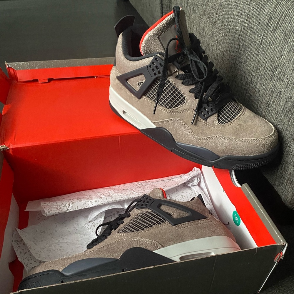 Jordan Retro 4 - Picture 9 of 9